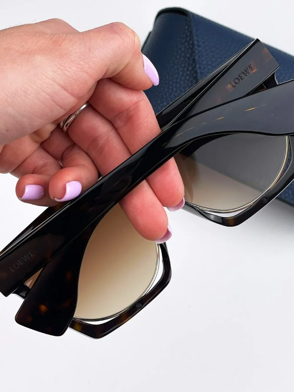 LOEWE LW40012F 52F DARK HAVANA SHIELD SUNGLASSES